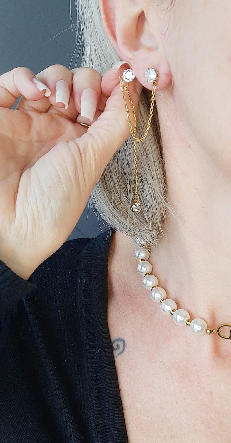 mono boucle femme n acier inoxydable et oxyde de zirconium, créatrice de bijoux fantaisie, créatrice française de bijoux fantaisie, bijoux fantaisie pas cher, bijoux en acier inoxydable pas cher