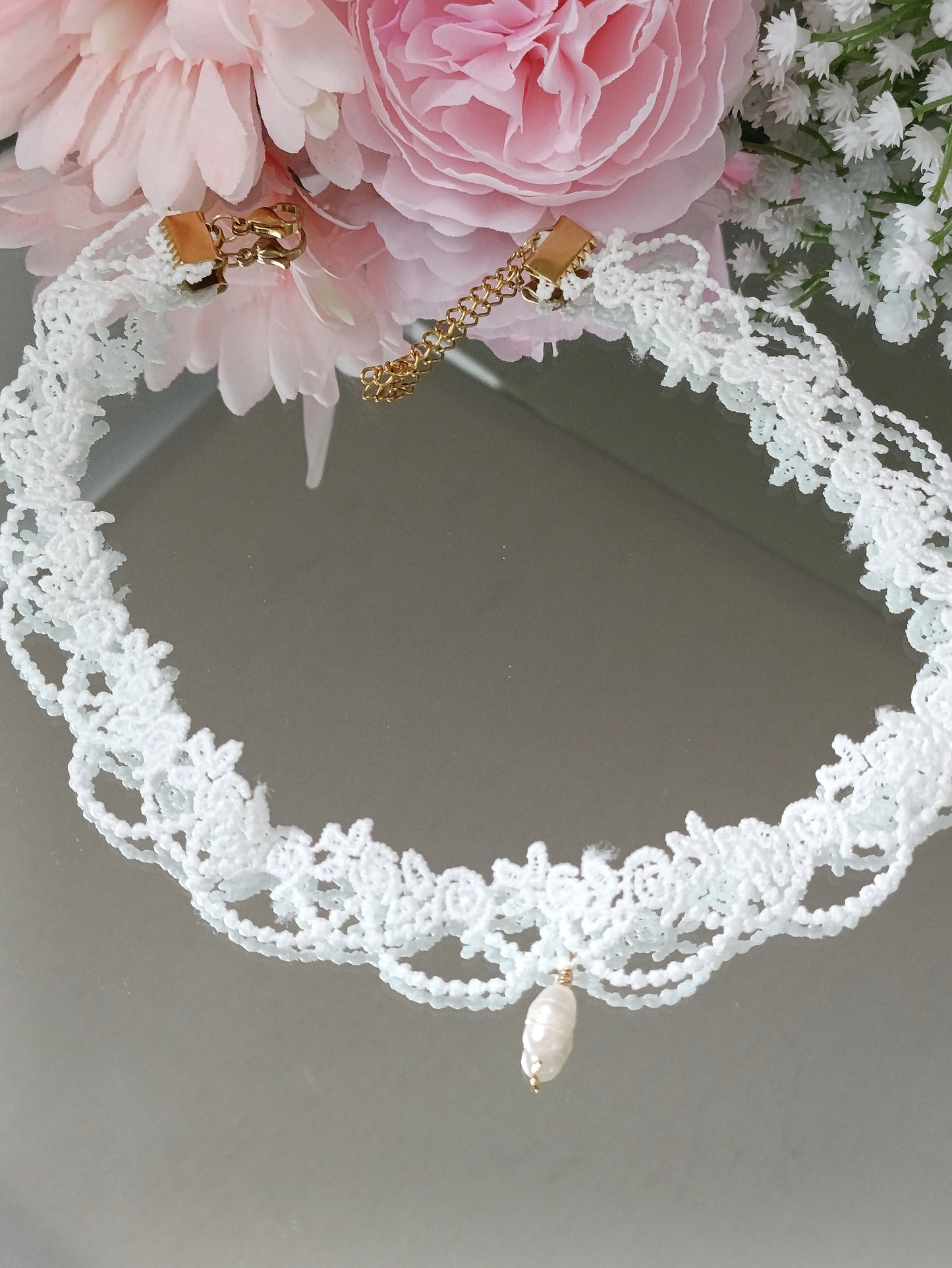 bijoux de mariée, collier mariage femme, collier mariage dentelle, collier mariée en dentelle, ras de cou en dentelle et perle d'eau douce, bijoux de mariée pas cher, bijoux de mariée rare, collier de mariée unique, zag, unique by m, aparanjan, rêveuse créatrice de bijoux, aprizo