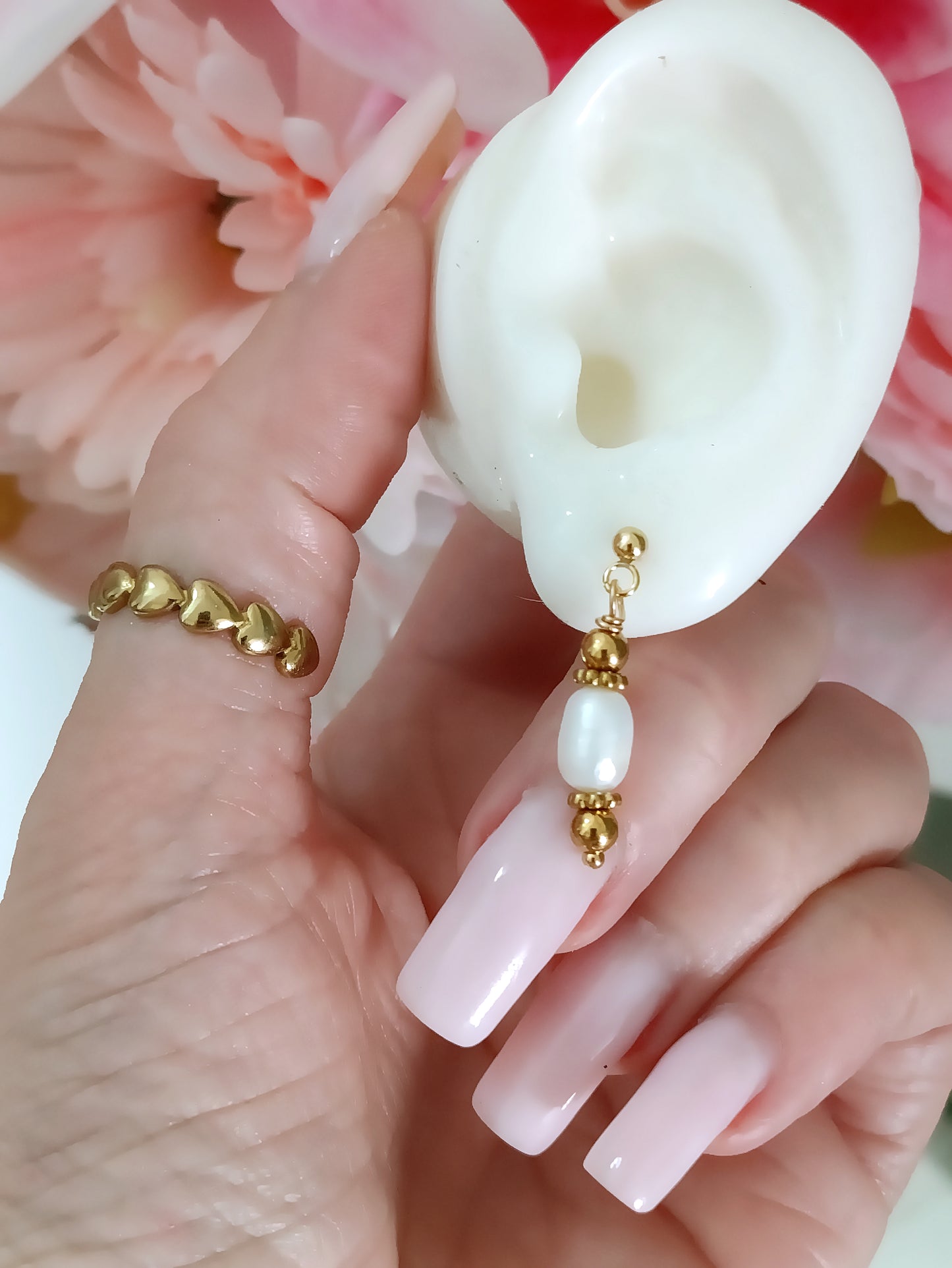 Boucles d'oreilles Marie-Claude / Acier inoxydable, perles d'eau douce