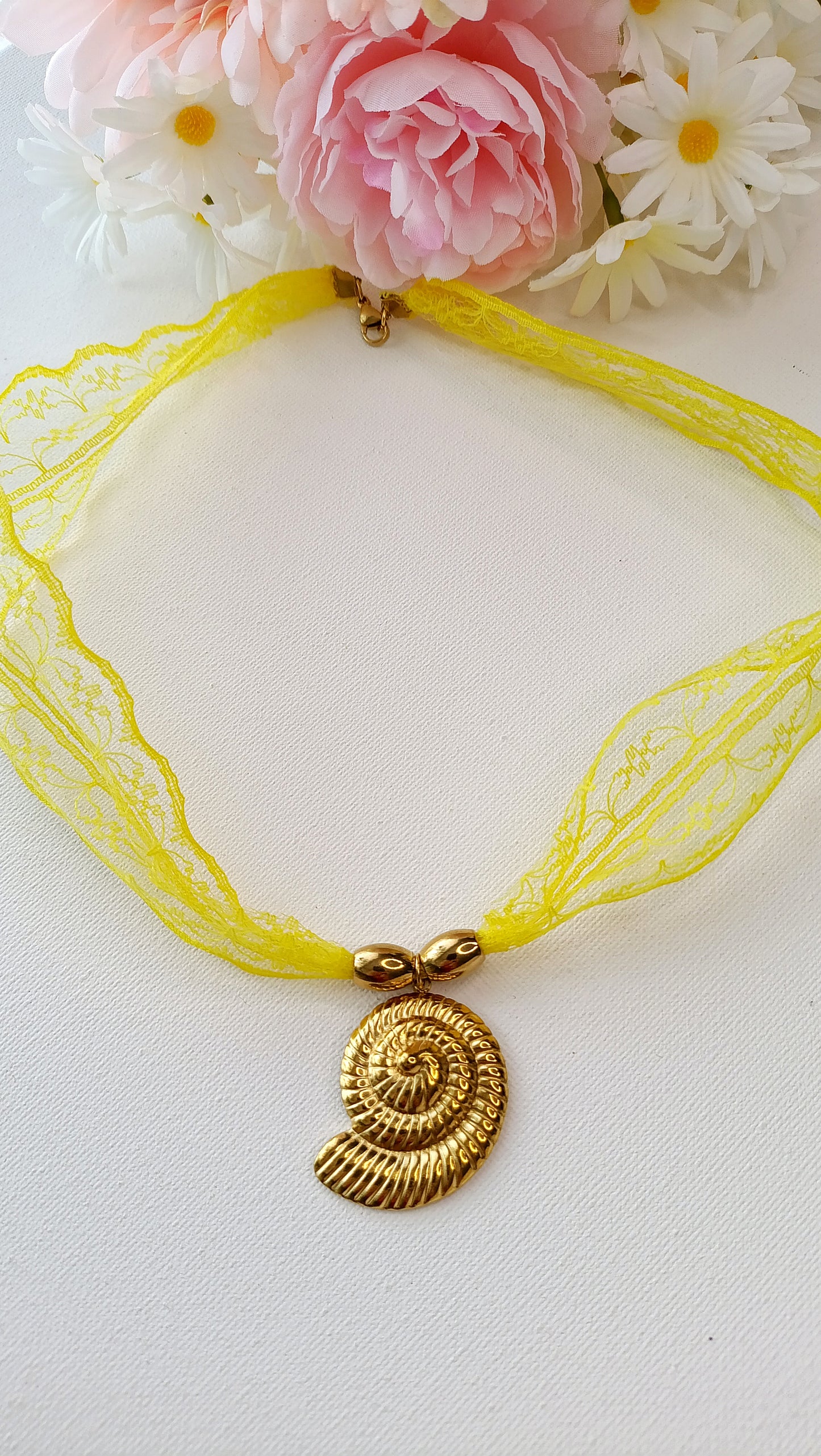 Collier foulard femme, collier foulard été 2026, collier foulard fantaise pas cher, collier foulard original, collier foulard pas cher, site de colliers foulard femme, site de colliers foulard, collier foulard dentelle, collier dentelle femme, site de colliers dentelle