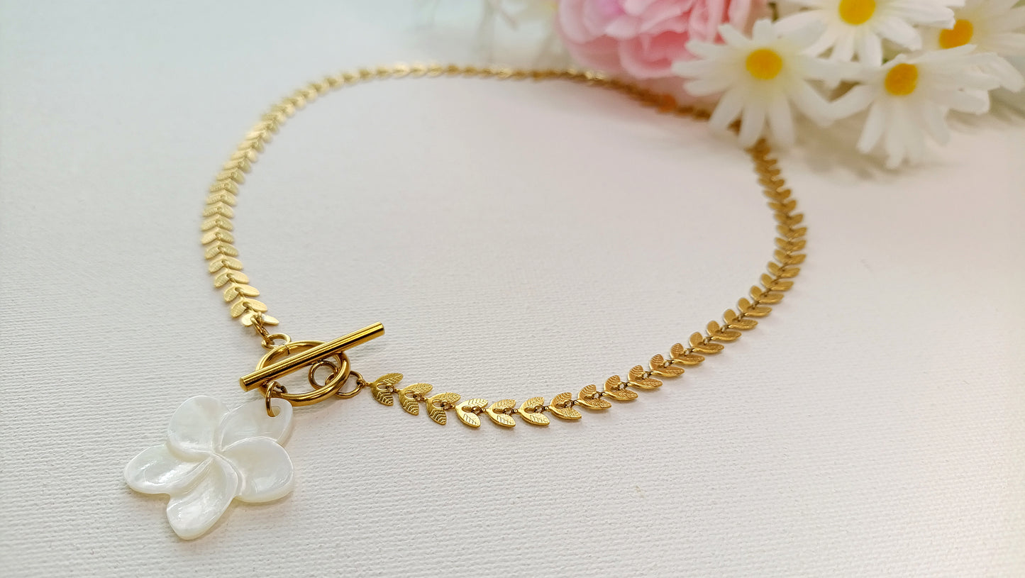 collier femme maille épi et pendentif fleur en nacre, bijoux femme printemps été 2026, collier femme en nacre, collier femme fleur en nacre blanc, site de bijoux français pas cher, site d ebijoux acier pas chers, site de bijoux acier fiable, site de bijoux acier de qualité, meilleur site de bijoux acier, site de bijoux acier inoxydable pas cher, site de bijoux acier inoxydable originaux, bijoux français pas cher, site de bijoux français pas chers