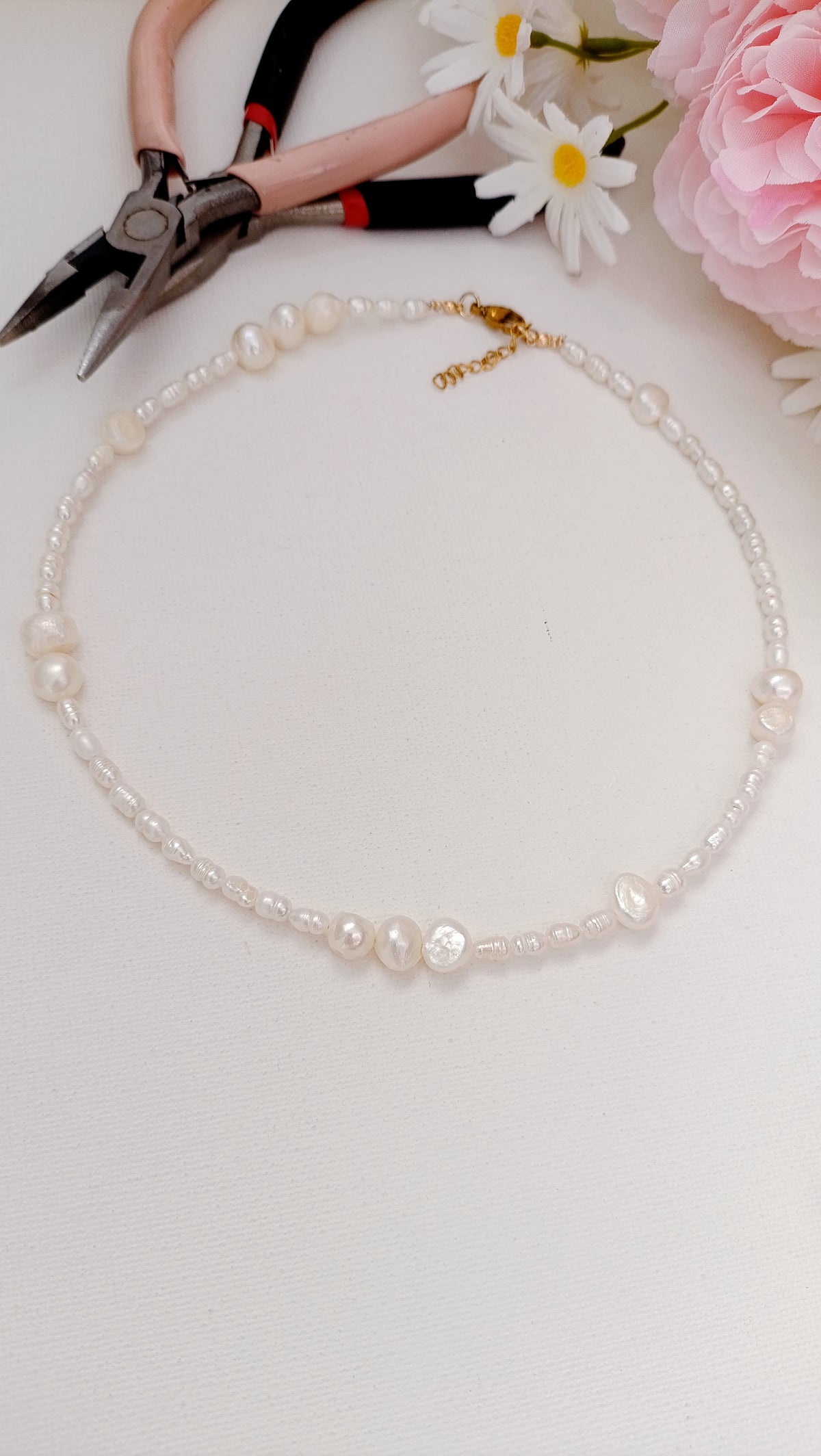 collier perles d'eau douce femme, collier en perles d'eau douce, bijoux en pelres d'eau douce, bijoux artisanaux rodez, bijoux de créateur rodez, bijoux fantaisie rodez, bijoux rares fabriqués en france, bijoux de qualité fabriqués en france, bijoux fantaisie pas chers, bijoux français, marque de bijoux français