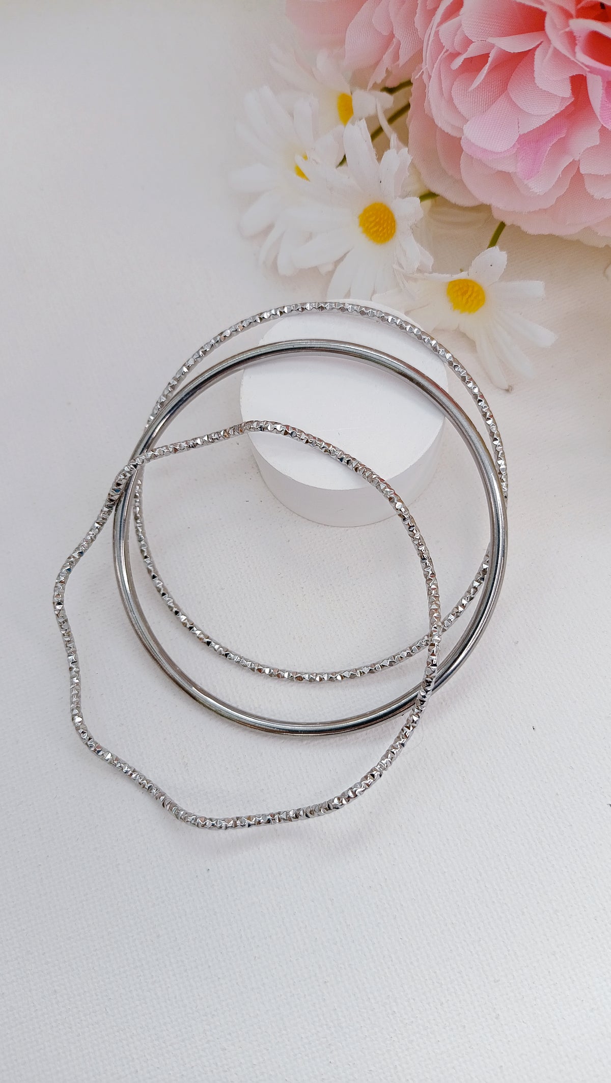 Tro de joncs en acier inoxydable, trio de joncs en acier inox pas cher, trio de joncs en acier inox de qualité, site de bijoux en acier inoxydable pas cher, site de bijoux fantaisie rodez, joncs en acier inoxydable en lot