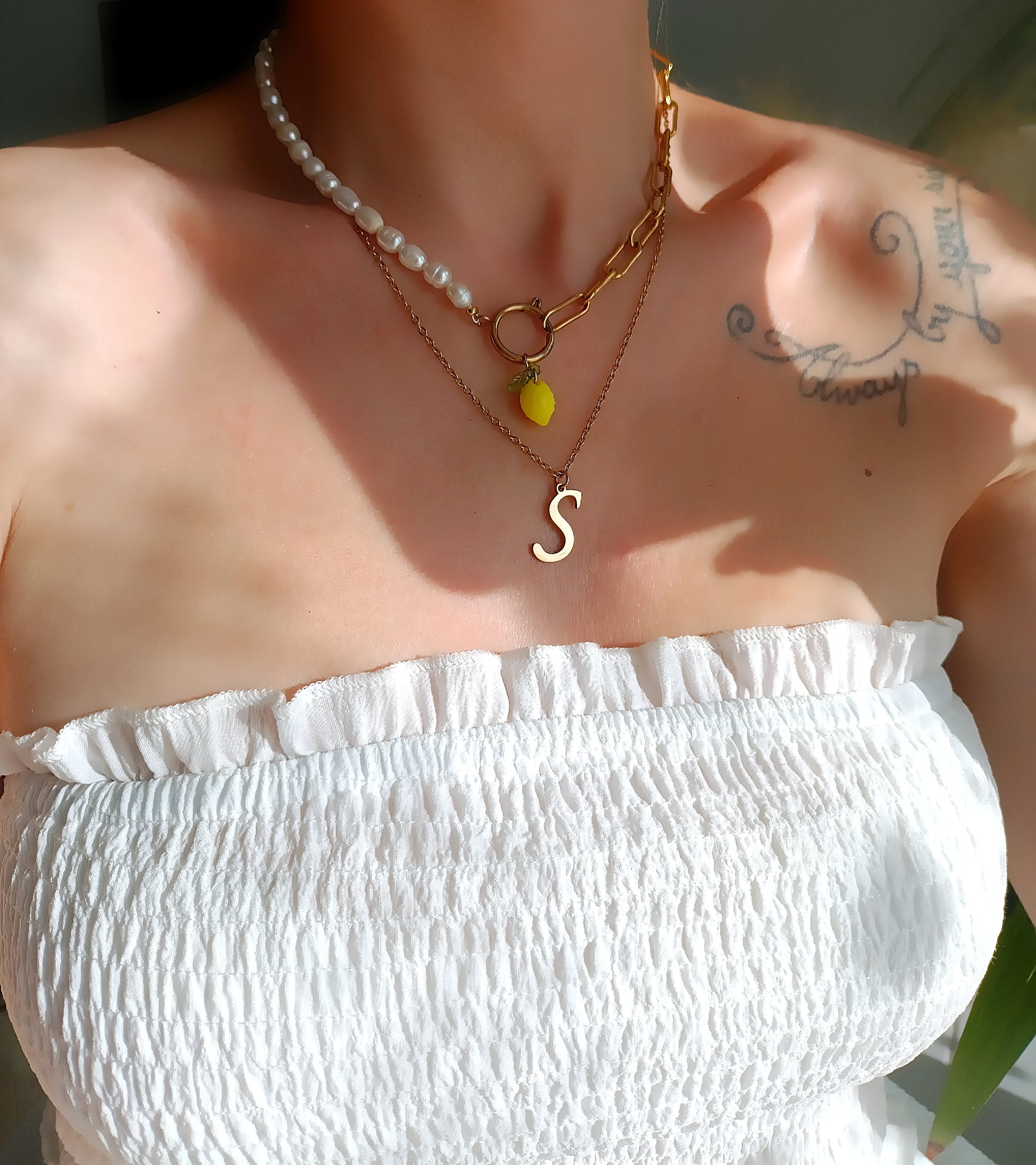 Collier femme citron, collier femme perles d'eau douce, collier femme original pas cher, collier e créateur, collier femme fait main, meilleurs bijoux femme, meilleur site de bijoux en ligne, meilleurs site de bijoux femme, site de bijoux homme