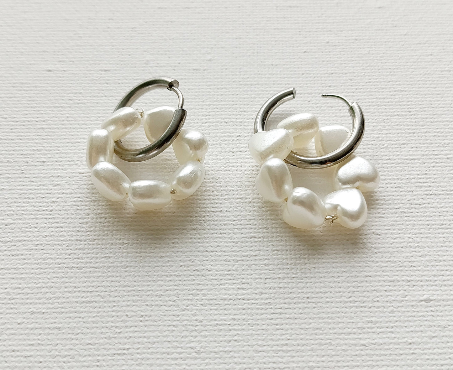 Boucles d'oreilles Mon petit cœur / Perles en acrylique et Acier inoxydable