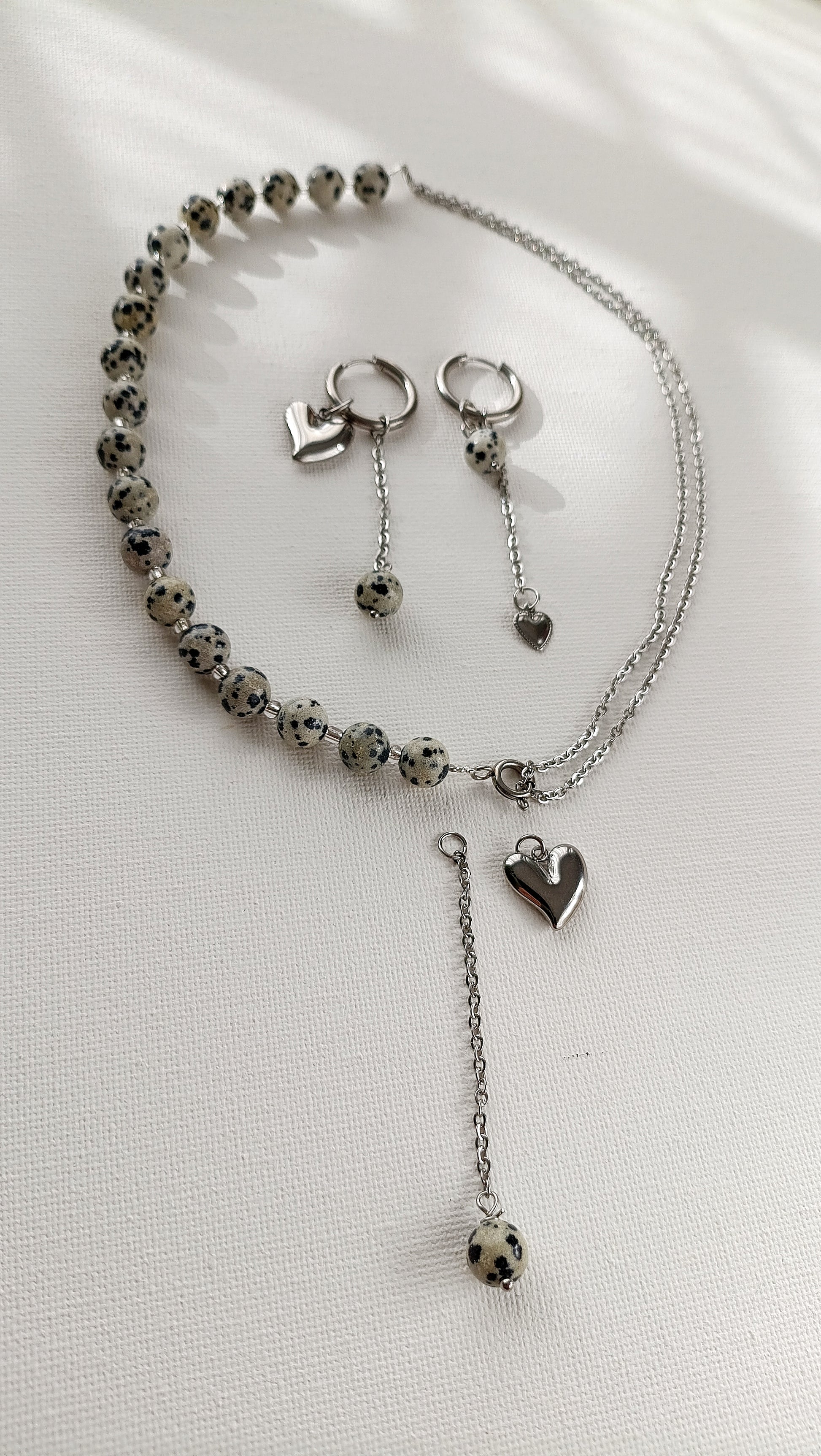 collier femme de créateur, collier femme en jaspe de dalmatien, collier en jaspe dalmatien et acier inoxydable, collier femme en jaspe dalmatien pas cher, site de bijoux de créateur pas cher