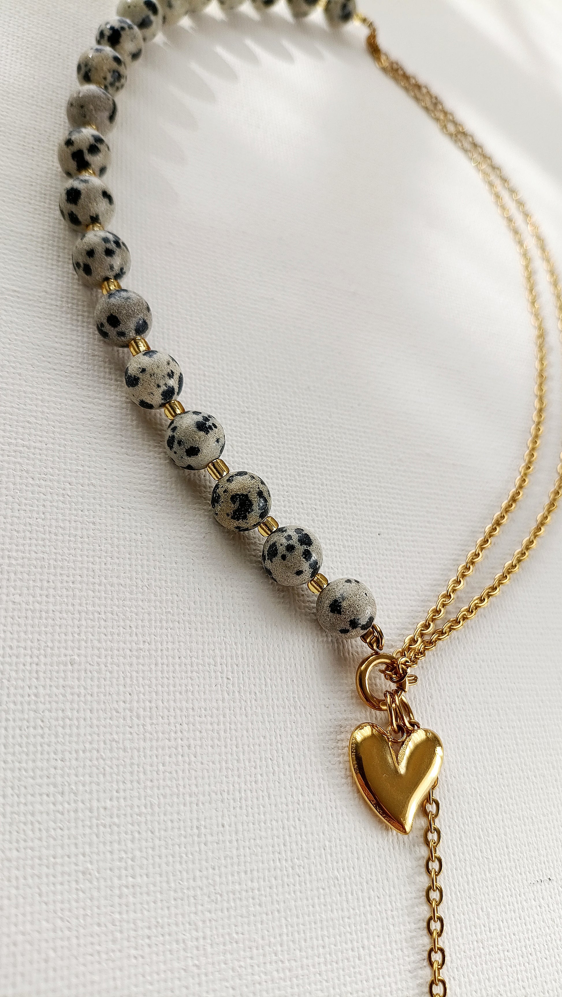 collier femme de créateur, collier femme en jaspe de dalmatien, collier en jaspe dalmatien et acier inoxydable, collier femme en jaspe dalmatien pas cher, site de bijoux de créateur pas cher