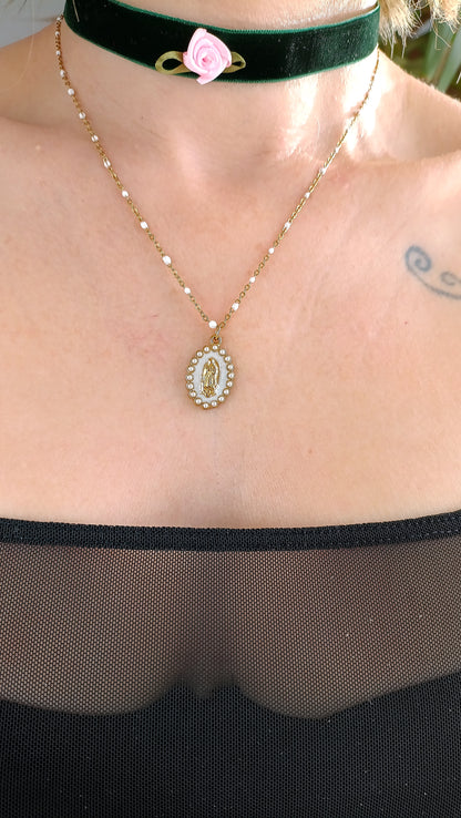 collier femme médaille miraculeuse, médaille miraculeuse collier femme, collier avec une médaille miraculeuse pour femme, collier médaille miraculeuse fantaisie