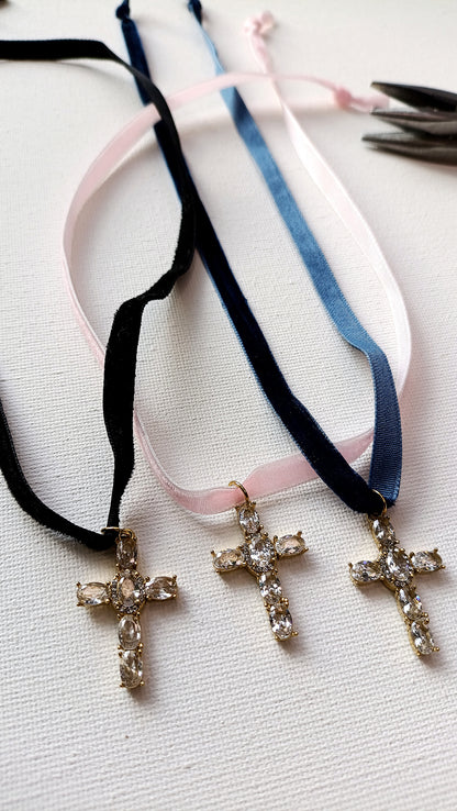 Collier Mariette / Création de collier en Acier inoxydable et croix