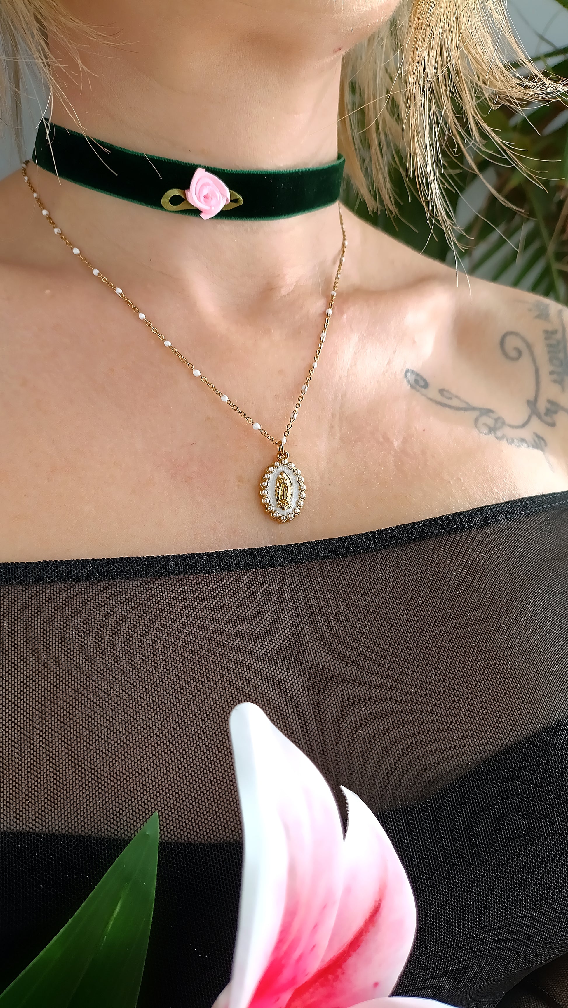 collier femme médaille miraculeuse, médaille miraculeuse collier femme, collier avec une médaille miraculeuse pour femme, collier médaille miraculeuse fantaisie