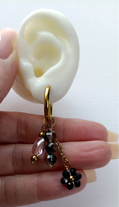 Boucles d'oreilles Black Pearl /  Acier inoxydable, perles de verre et breloques en acier