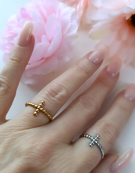 Bague croix femme en acier inoxydable, bague croix femme pas cher, bague croix femme, bague catholique femme pas chère, bague catholique femme de qualité, meilleur site de bijoux en acier inoxydable, meilleurs bijoux en acier inoxydable français