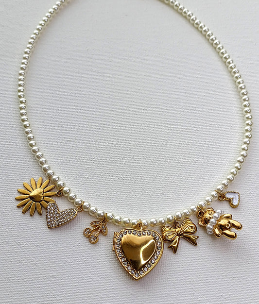 Collier Snow White / Création de collier, Acier inoxydable, perles de verre et breloques en acier