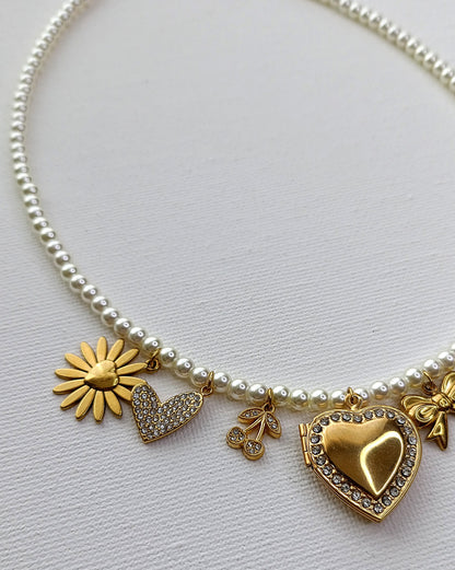 Collier Snow White / Création de collier, Acier inoxydable, perles de verre et breloques en acier
