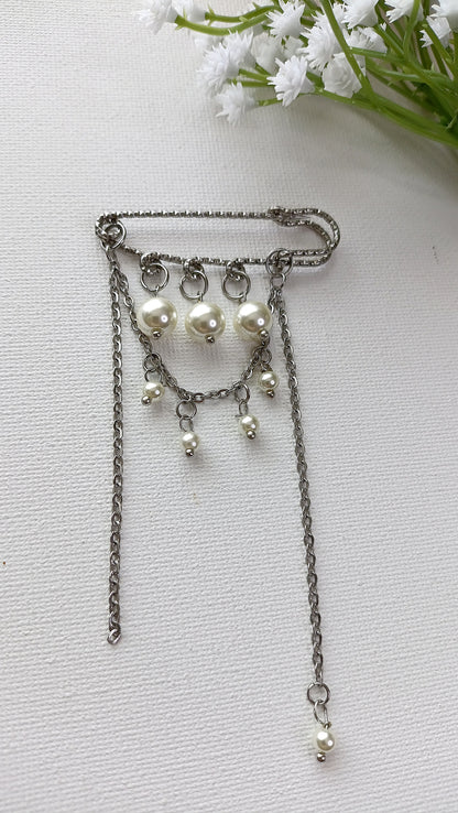 Broche femme en acier inoxydable et perles, broche femme en perles, broche femme à la mode, broche femme tendance, broche femme fantaisie, broche femme pas chère