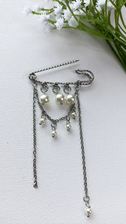 Broche femme en acier inoxydable et perles, broche femme en perles, broche femme à la mode, broche femme tendance, broche femme fantaisie, broche femme pas chère