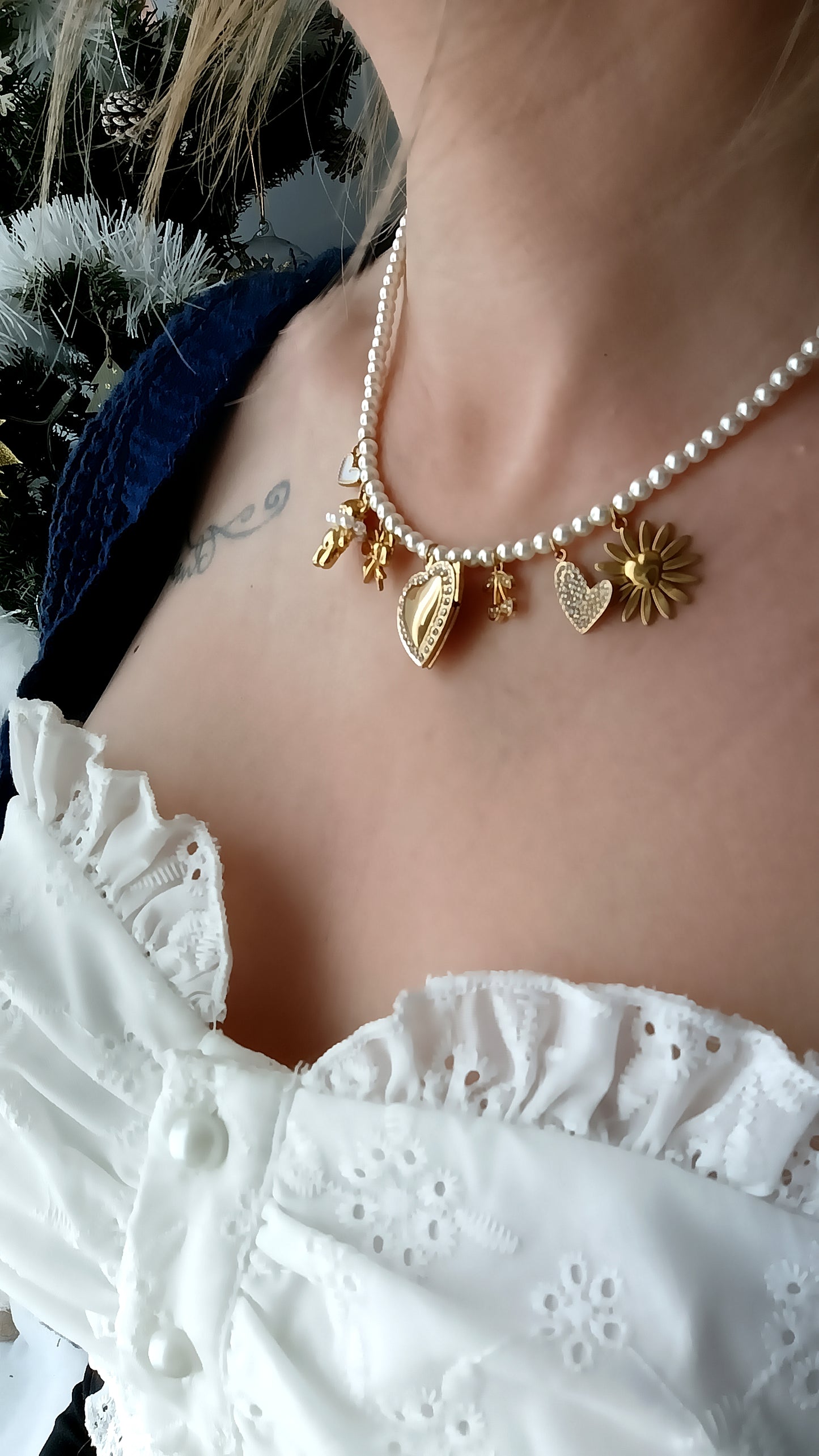 Collier Snow White / Création de collier, Acier inoxydable, perles de verre et breloques en acier