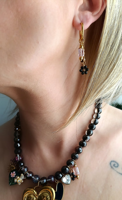 Boucles d'oreilles Black Pearl /  Acier inoxydable, perles de verre et breloques en acier