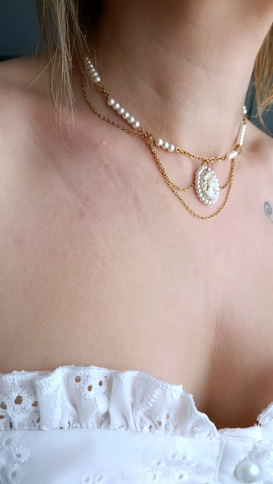 Collier camée pas cher, collier camée tendance, collier camée à la mode, collier camée fantaisie, collier camée de qualité, collier camée moderne, collier camée femme, collier camée en acier inoxydable