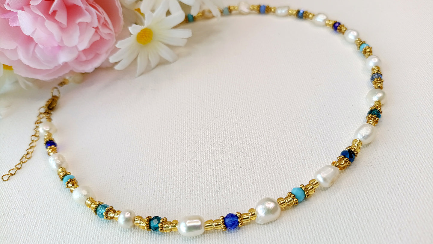Collier Bonheur terre et mer / Création Acier inoxydable, perles d'eau douce, perles de verre