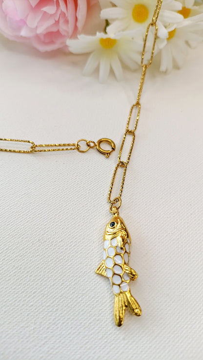Sautoir femme pas cher, sautoir femme en acier inoxydable pas cher, sautoir femme avec pendentif poisson, bijoux femme printemps été 2026 pas chers, bijoux printemps été originaux, bijoux de créateur pas chers, bijoux franaçsi pas chers, site de bijoux français, site de bijoux franaçsi de créateur, site de bijoxu de créateru franaçsi, site de bijoux acier pas chers, site d ebijoux acier de qualité, site de bijoux acier en france, bijoux été 2026, site d ebijoux femme français