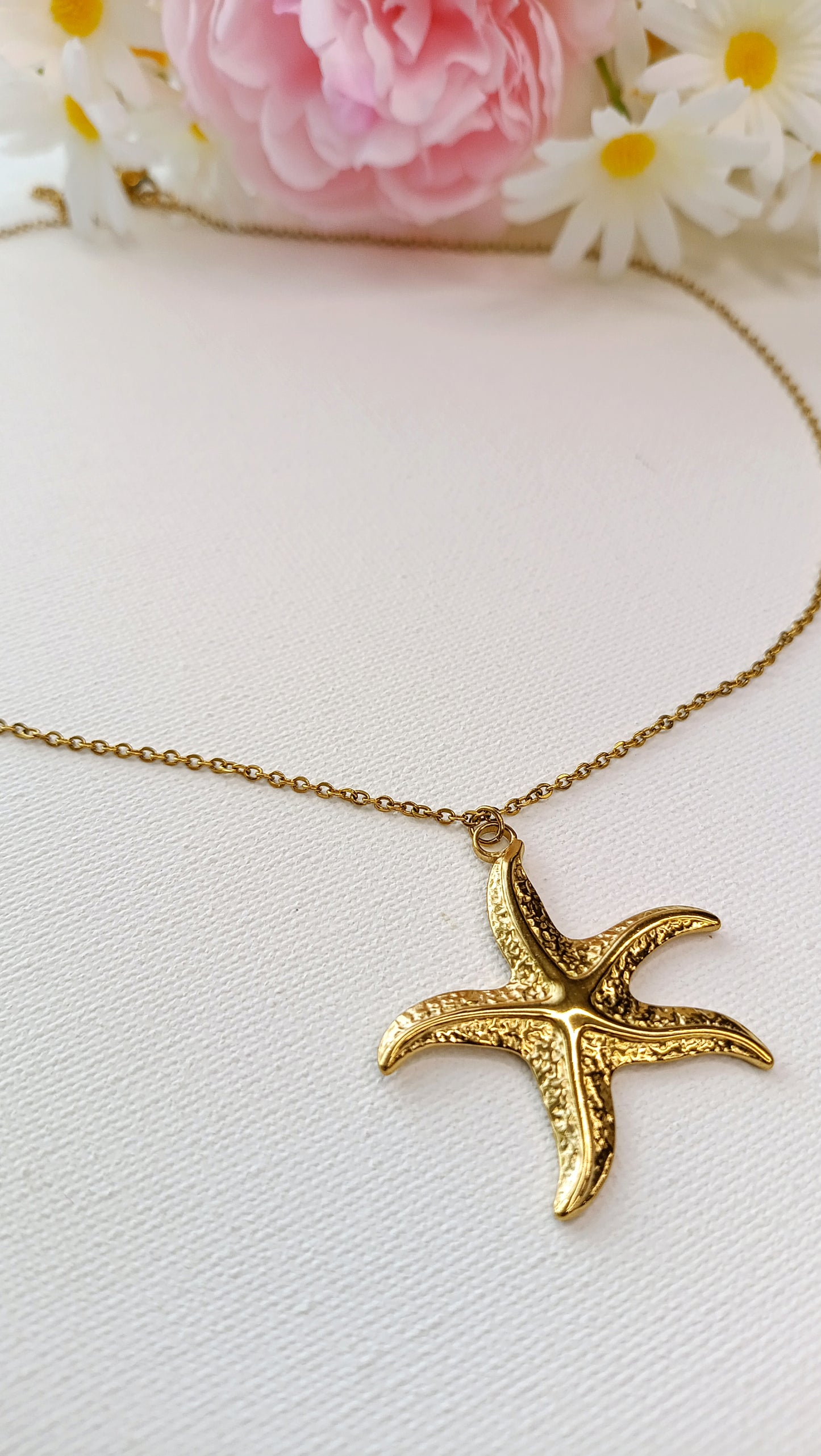 Collier femme étoile de mer simple, collier femme avec une étoile de mer en pendentif, collier femme avec une étoile de mer grosse, collier étoile de mer femme