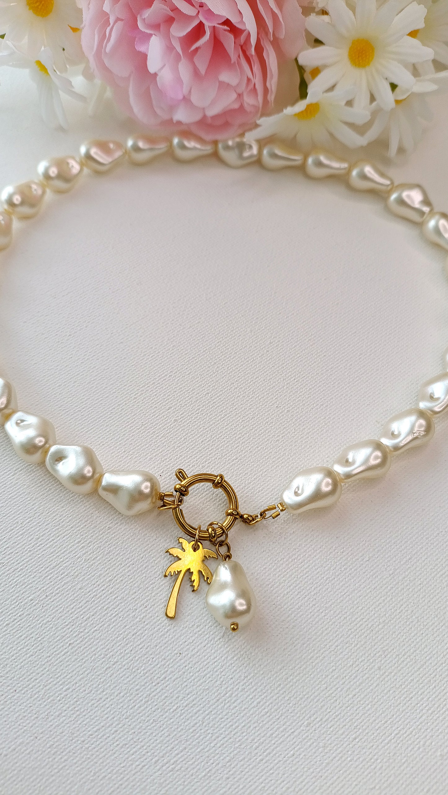 Collier femme grosses perles blanches, pendentifs perle et palmier interchangeables, bijoux femme printemps été 2026 pas chers, site de bijoux femme pas chers, bijoux français pas chers, bijoux femme été 2026 pas chers, bijoux français, site de bijoux acier français, bijoux de créateur français, site de bijoux femme pas cher acier inox, site de bijoux acier inox pas cher, site de bijoux acier pas chers, site de bijoux été 2026 pas chers