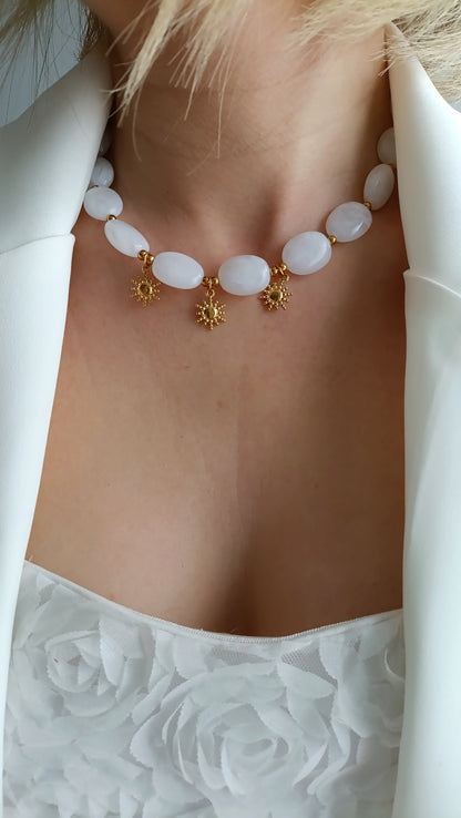 Collier femme grosse perles et soleil, collier femme coloré, collier femme grosses perles colorées, collier femme printemps été 2026 pas cher, bijoux femme printemps été 2026 pas chers, collier femme grosses perles blanches, collier femme grosses perles oranges, collier femme grosse perles roses, collier femme grosses perles bleues, collier femme grosses perles vertes, siyte de bijoux français pas chers, site de bijoux acier pas chers françaisn site de bijoux été 2026