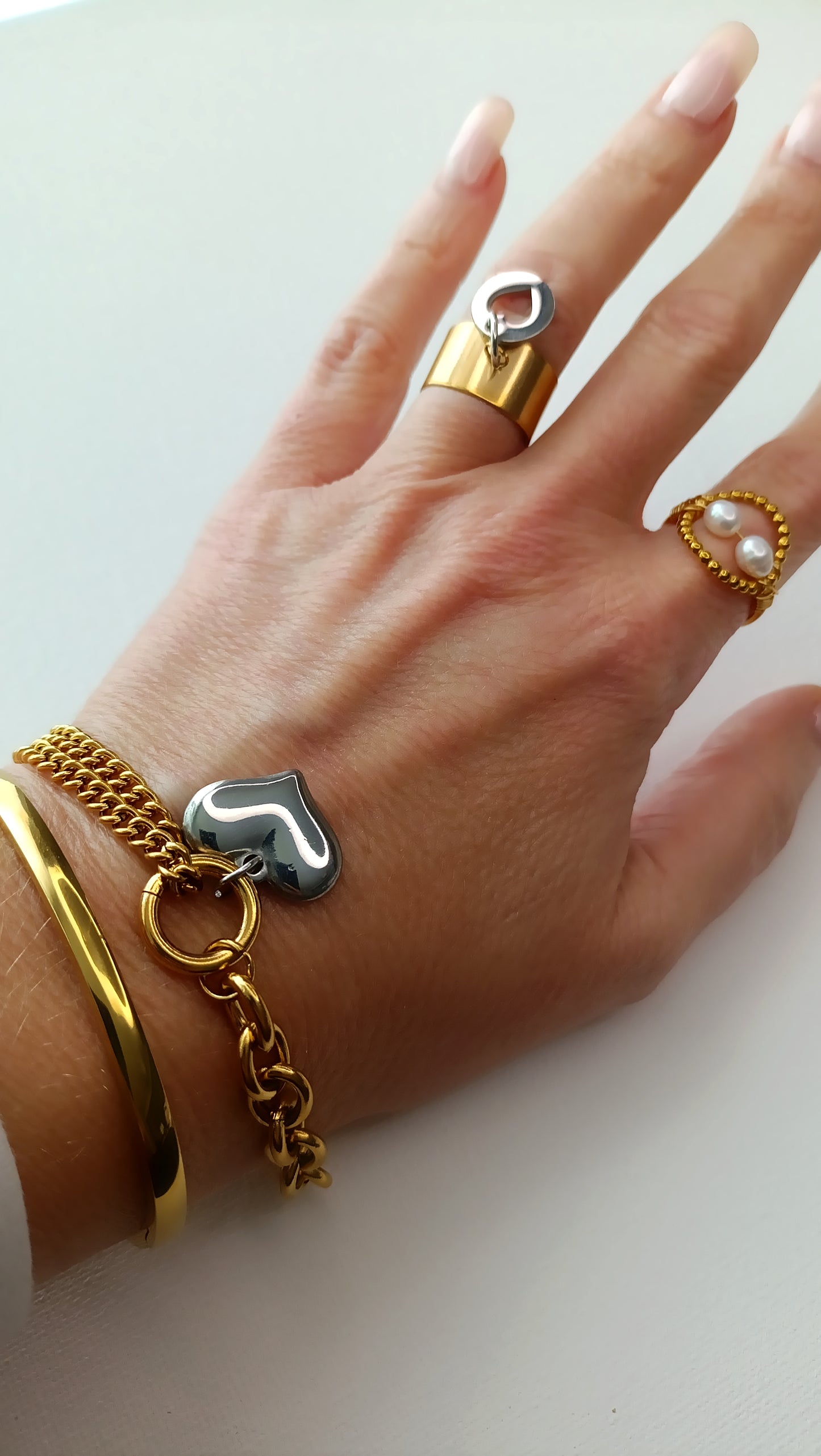 bracelet femme doré et argenté, bijoux femme doré et argenté, bijoux mélange or et argent, bijoux mélange doré et argenté, bracelet femme doré et argenté, bracelet doré et argenté femme