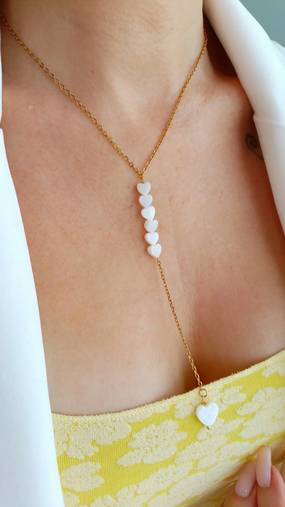 bijoux de créateurs français, bijoux en acier inox hypoallergéniques, site de création de bijoux français pas chers, bijoux de créateurs français pas chers, bijoux de créateur pas cher français, bijoux artisanaux français, collier femme été 2026, collier femme fantaisie pas cher, collier femme fantaisie de créateur français, collier femme hypoallergénique, collier femme avec de la nacre, collier femme acier inox et de la nacre, collier femme coeurs en nacre pas cher, collier femme petits coeurs en nacre