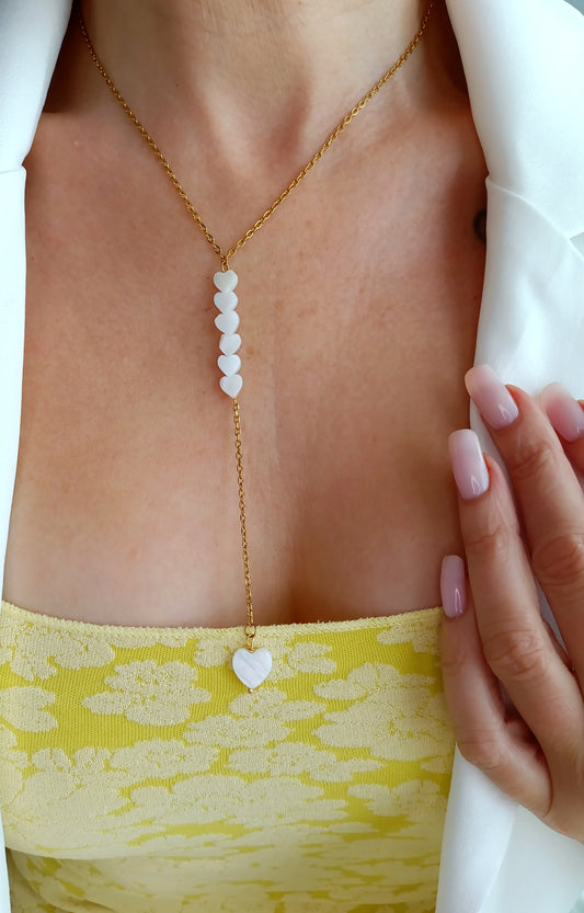 bijoux de créateurs français, bijoux en acier inox hypoallergéniques, site de création de bijoux français pas chers, bijoux de créateurs français pas chers, bijoux de créateur pas cher français, bijoux artisanaux français, collier femme été 2026, collier femme fantaisie pas cher, collier femme fantaisie de créateur français, collier femme hypoallergénique, collier femme avec de la nacre, collier femme acier inox et de la nacre, collier femme coeurs en nacre pas cher, collier femme petits coeurs en nacre