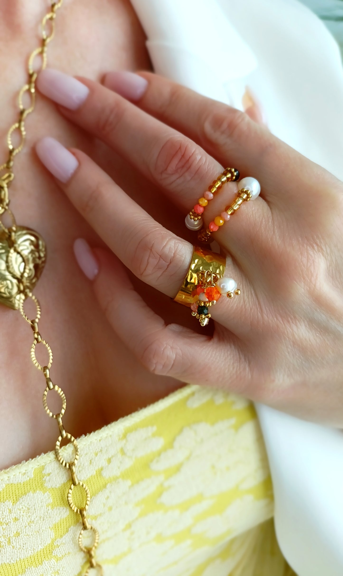 bijoux de créateurs français, bijoux en acier inox hypoallergéniques, site de création de bijoux français pas chers, bijoux de créateurs français pas chers, bijoux de créateur pas cher français, bijoux artisanaux français, bague femme en perles, bague femme en acier inox et perles, bague femme de créateur français, bague femme fantaisie en acier inox, bague femme en peles de couleurs, bague femme en perles colorées, bague femme fantaisie pas chère