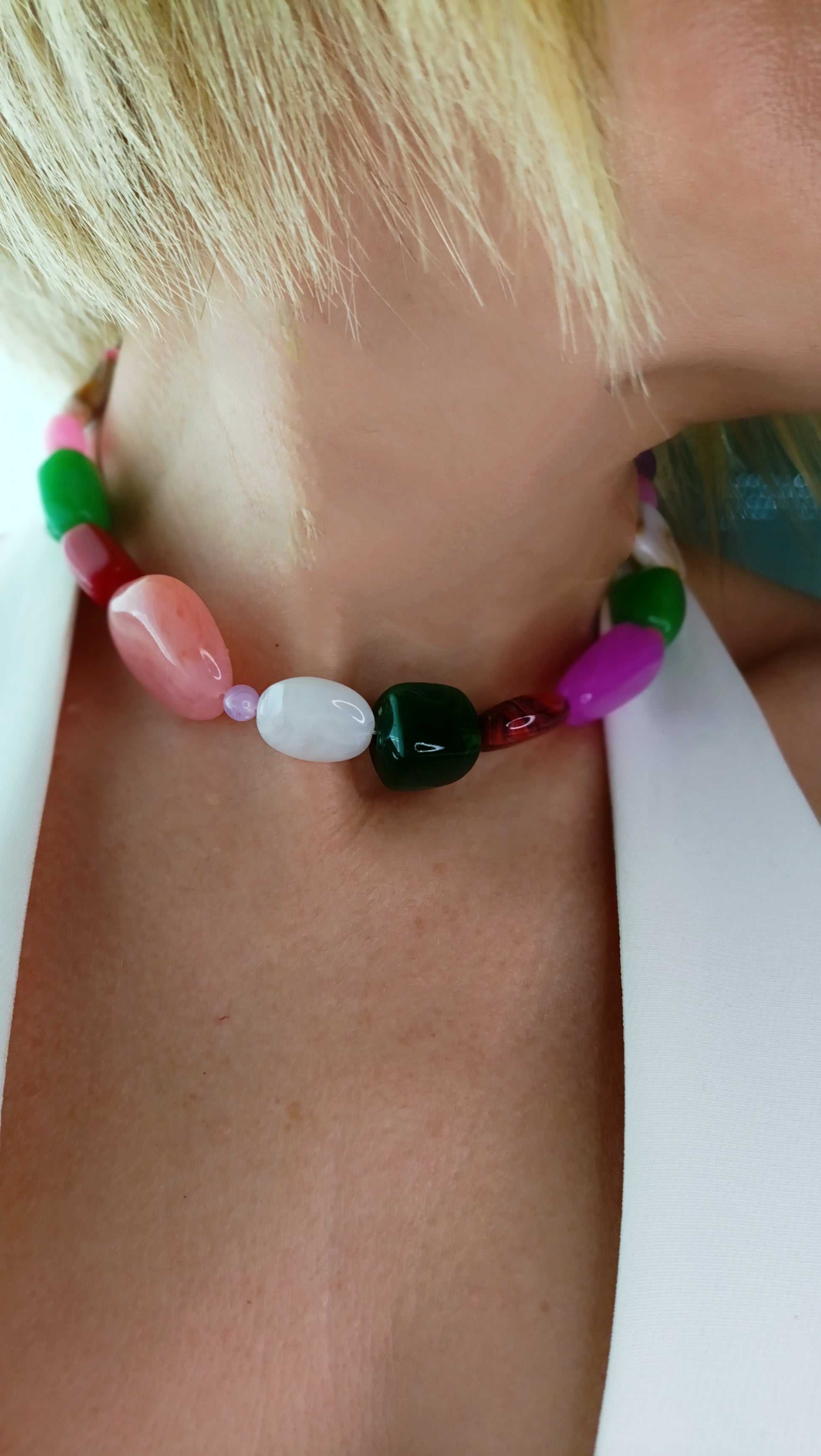 collier grosses perles colorées femme, collier femme grosses perles, collier femme grosses perles de couleurs, collier sezanne, collier femme vintage, collier femme années 70, collier femme années 80, collier femme à grosses perles, collier femme à grande perles
