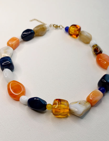 collier femme grosses perles, collier femme à grosses perles colorées, collier femme coloré, collier femme vintage grosses perles, collier femme sezanne, collier femme rare, collier femme de créateur français, collier femme artisanal français, collier femme grandes perles, collier femme grandes perles colorées, 