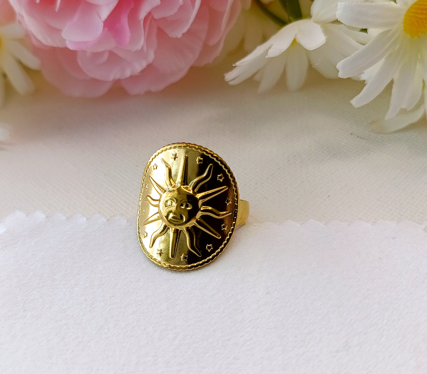 bague femme en acier inoxydable doré or, bague femme en acier inox plaqué or, bague femme fantaisie, bagues femme originales, bagues femme de qualité, bague femme pas chères, bagues femme en acier inox pas chères, bague femme, bague femme unique by m, bague femme aparanjan, bague femme musardise, bague femme manège à bijoux, bagues femme my house of jewels, bague femme bijoux brigitte, bagues femme très belles, bagues femme résistantes, bague soleil femme acier