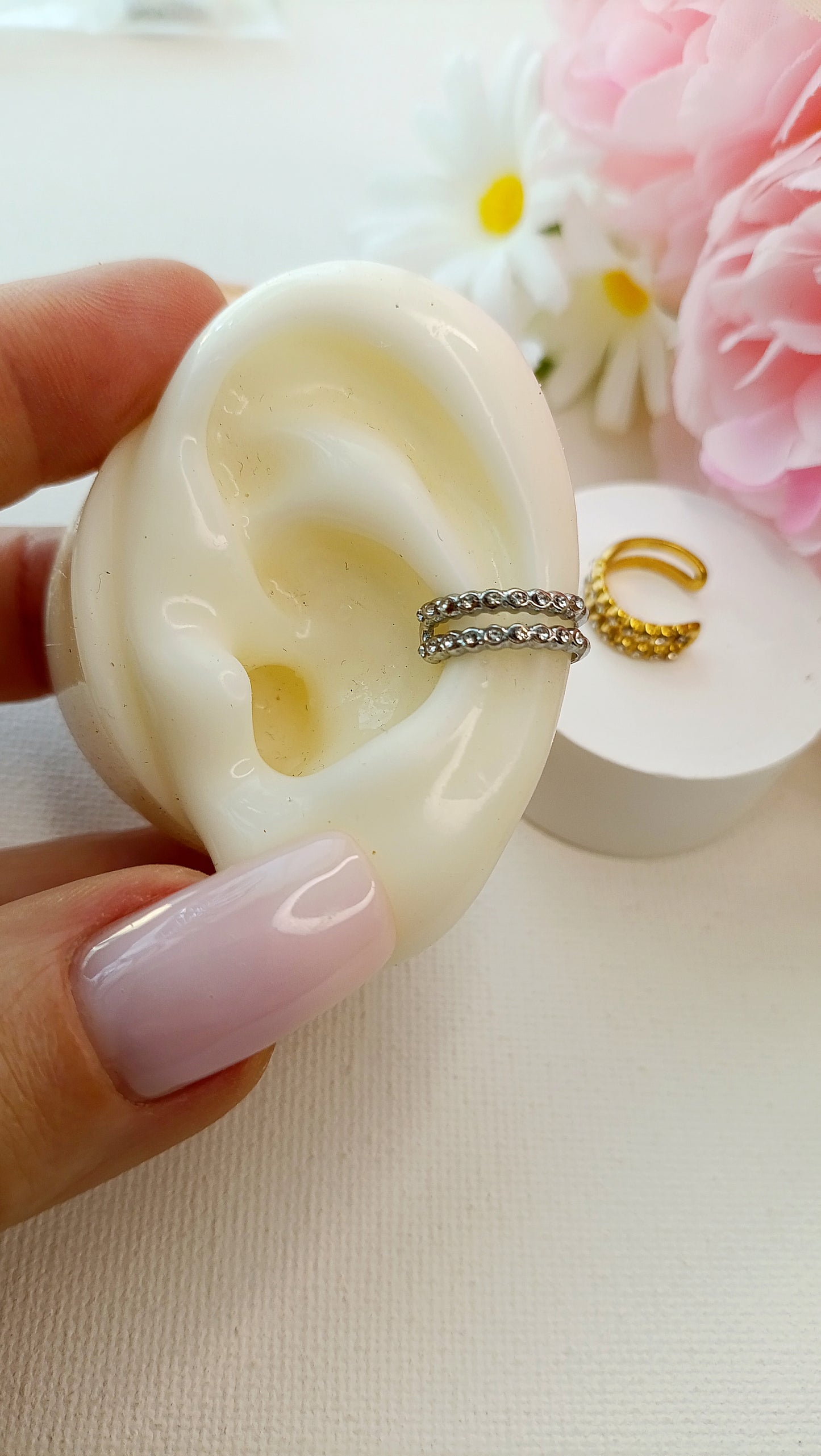 bague d'oreille ear cuff femme en acier inoxydable, bague d'oreille ear cuff femme en acier inox plaqué or, bague d'oreille ear cuff femme fantaisie, bague d'oreille ear cuff femme originales, ear cuff femme de qualité, bague d'oreille femme pas chères, ear cuff femme en acier inox pas chères, bague d'oreille femme, bague d'oreille femme aparanjan, ear cuff femme musardise, bague d'oreille femme musardise, bague d'oreille hypoallergénique en acier, ear cuff hypoallergénique en acier