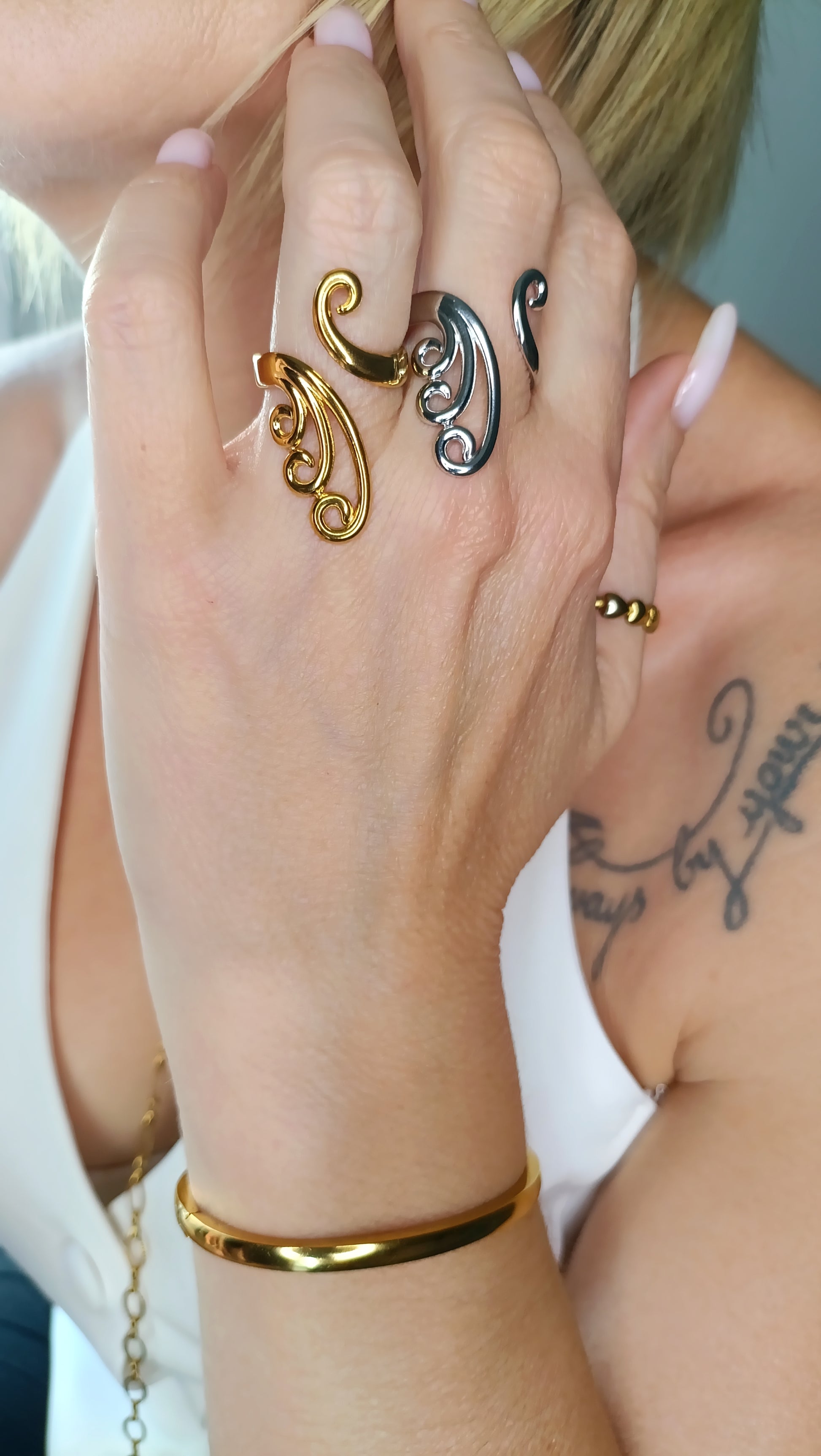 bague femme en acier inoxydable doré or, bague femme en acier inox plaqué or, bague femme fantaisie, bagues femme originales, bagues femme de qualité, bague femme pas chères, bagues femme en acier inox pas chères, bague femme, bague femme unique by m, bague femme aparanjan, bague femme musardise, bague femme manège à bijoux, bagues femme my house of jewels, bague femme bijoux brigitte, bagues femme très belles, bagues femme résistantes, bague fleurs femme acier