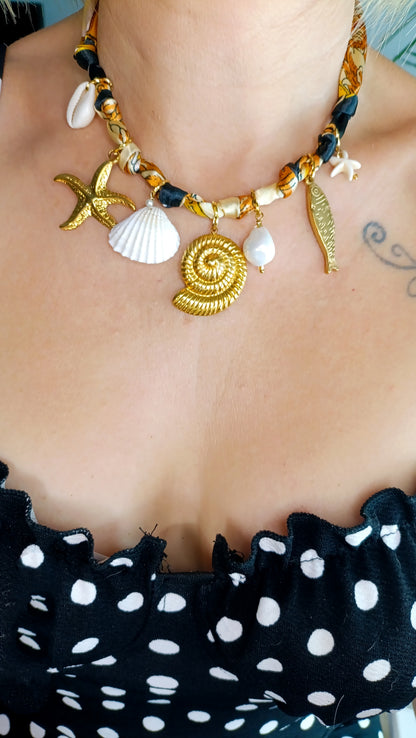 collier foulard femme, collier foulard à breloques, collier foulard à charms, collier foulard à pendentifs en acier inox, collier foulard fantaisie, collier foulard pas cher, collier foulard original, collier foulard fait en france, collier foulard de créateur, collier foulard abordable, bijoux en acier inoxydable pas cher, bijoux en acier inoxydable de qualité, meilleur site de bijoux de créateur en acier inox, meilleur site français de bijoux en acier inox, bijoux français rares