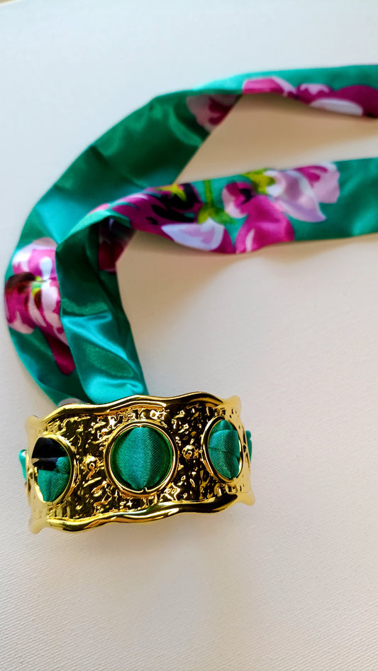 bracelet femme jonc et foulard, jonc femme tissu coloré, jonc foulard femme acier inox, bracelet foulard femme acier, jonc foulard femme pas cher, jonc foulard femme de qualité, bijoux de haute fantaisie femme, bijoux de haute fantaisie femme en acier inox, jonc acier inoxydable et tissu coloré femme