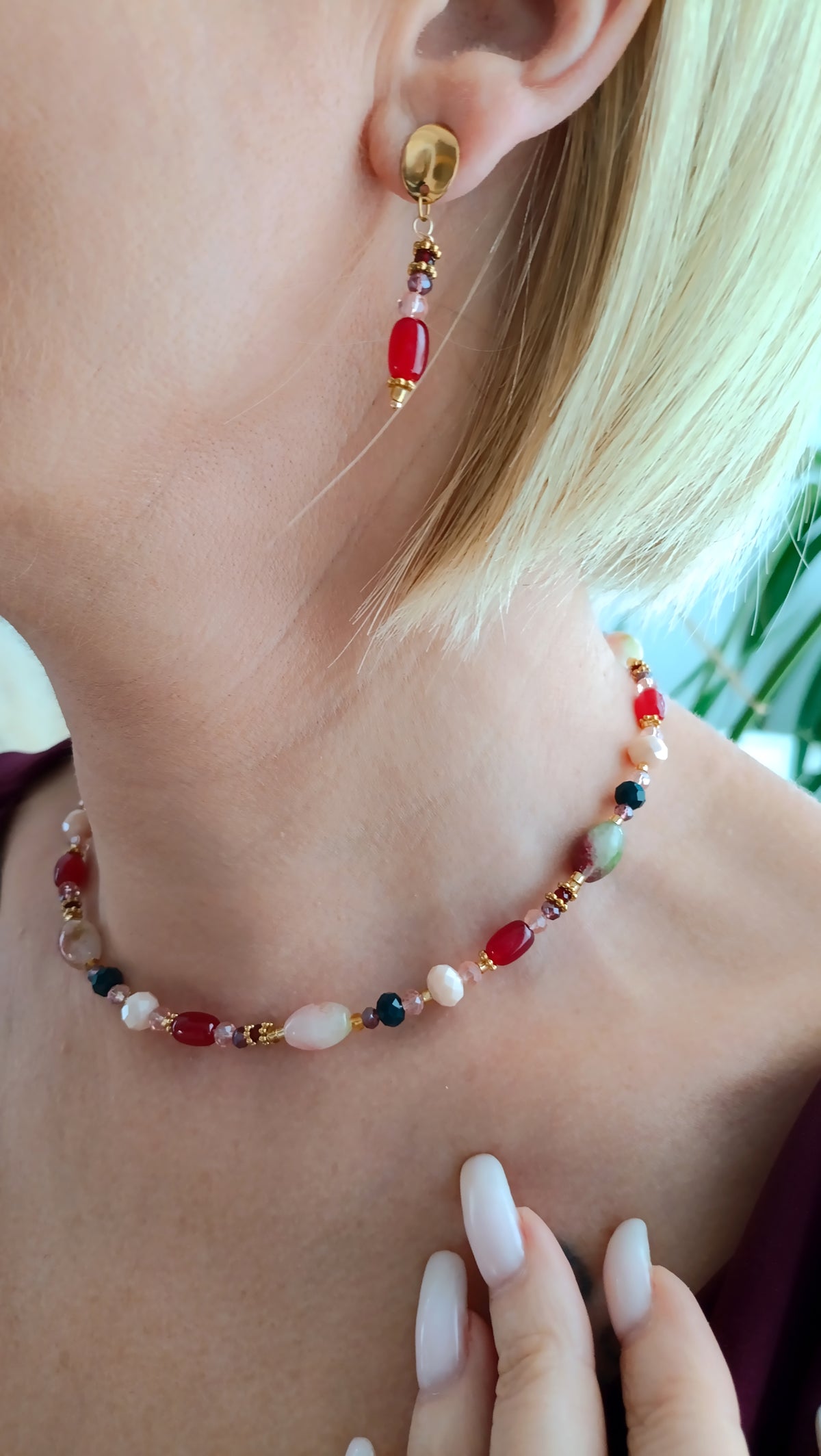 collier femme, tourmaline, améthyste, collier perles noires, collier fait main, artisanat français, bijoux de créateur, créatrice de bijoux français, collier bohème perles rouge