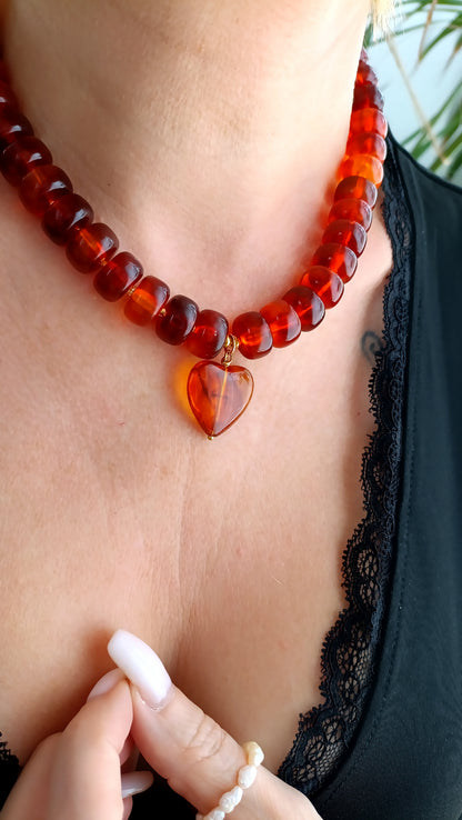 bijoux artisanaux rodez, bijoux de créateur rodez, bijoux fantaisie rodez, bijoux rares fabriqués en france, bijoux de qualité fabriqués en france, bijoux fantaisie pas chers, bijoux français, marque de bijoux français, collier perle ambre, collier femme perles marrons, collier femme sezanne, collier femme perles ambre et coeur