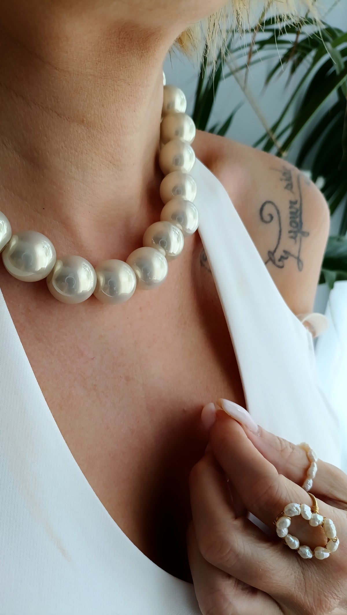 Collier Neige délicate /  Acier inoxydable, perle acrylique