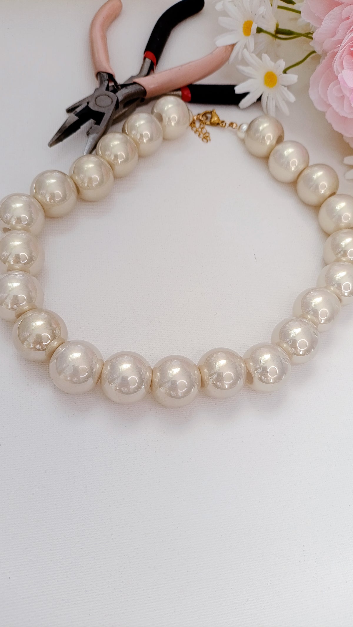 Collier Neige délicate /  Acier inoxydable, perle acrylique