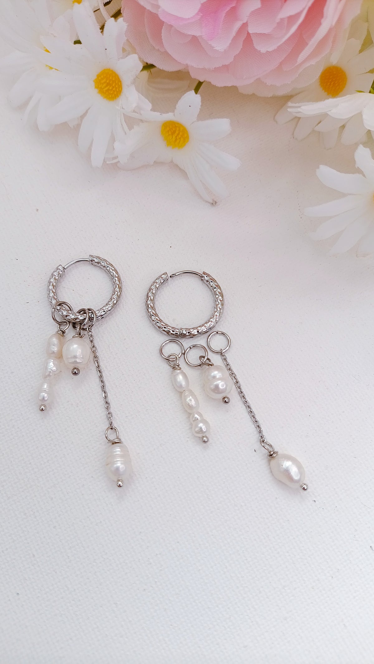 boucles d'oreilles perles d'eau douce femme, boucles d'oreilles en perles d'eau douce, bijoux en pelres d'eau douce, bijoux artisanaux rodez, bijoux de créateur rodez, bijoux fantaisie rodez, bijoux rares fabriqués en france, bijoux de qualité fabriqués en france, bijoux fantaisie pas chers, bijoux français, marque de bijoux français, créoles perles d'eau douce interchangeables