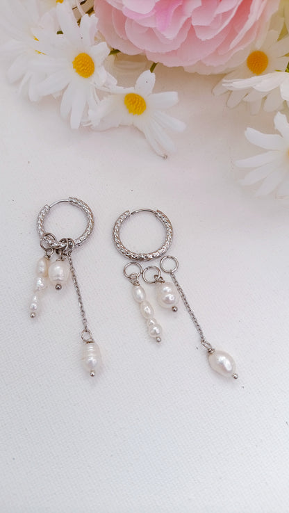 boucles d'oreilles perles d'eau douce femme, boucles d'oreilles en perles d'eau douce, bijoux en pelres d'eau douce, bijoux artisanaux rodez, bijoux de créateur rodez, bijoux fantaisie rodez, bijoux rares fabriqués en france, bijoux de qualité fabriqués en france, bijoux fantaisie pas chers, bijoux français, marque de bijoux français, créoles perles d'eau douce interchangeables